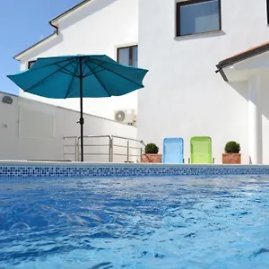 apartments-villa-holiday.pula-hotels.org/