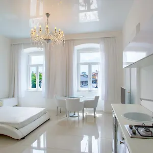 collins-apartments-center.pula-hotels.org/